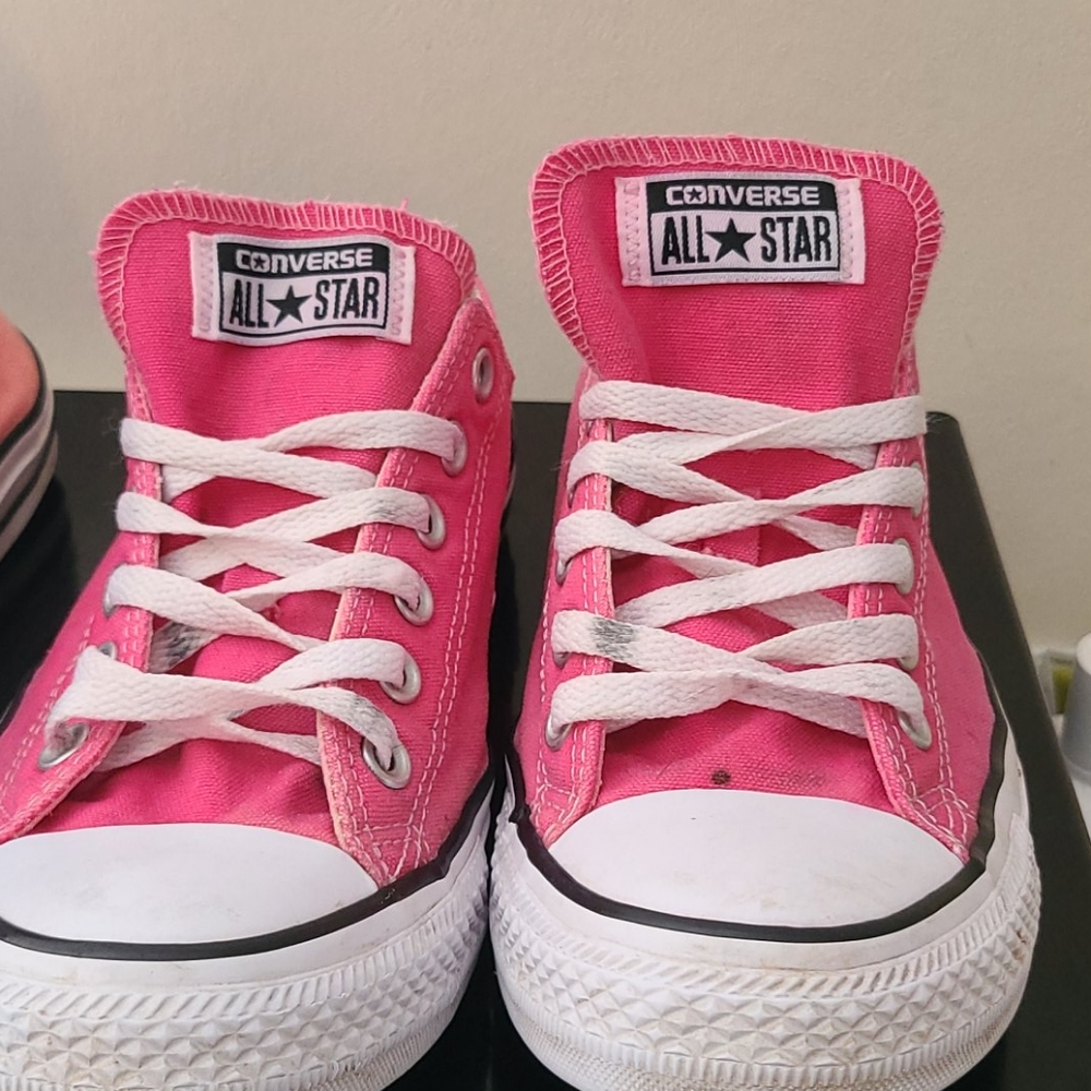 Size 10 Hot Pink Converse